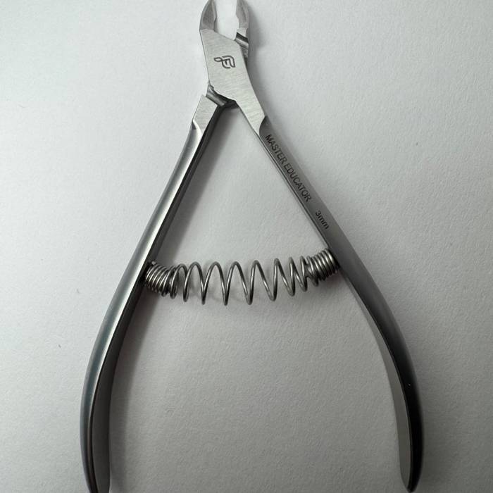 ALICATE Profissional para Cutículas(Expertmola 3mm)